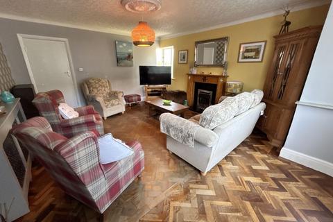 2 bedroom apartment for sale, Abbey Road, Rhos on Sea