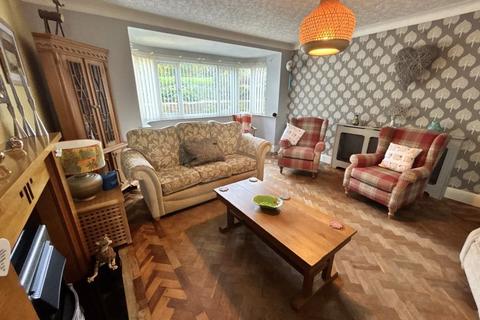 2 bedroom apartment for sale, Abbey Road, Rhos on Sea