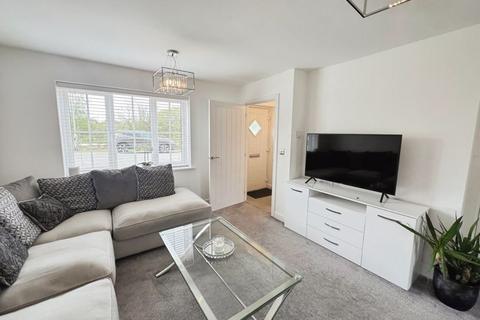 3 bedroom semi-detached house to rent, Keegan Drive, Worsley, Manchester