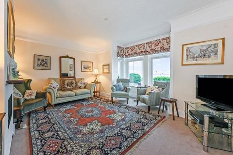 undefined, Marine Parade West, Lee-On-The-Solent, PO13