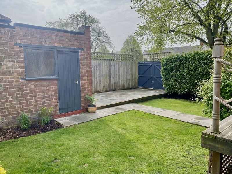 Photo 25