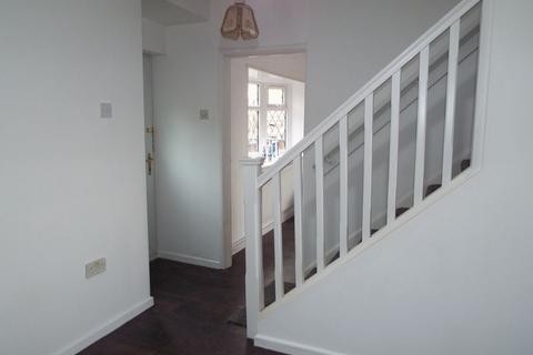 3 bedroom semi-detached house to rent, Highfield Road, Great Barr, Birmingham, B43 5AJ