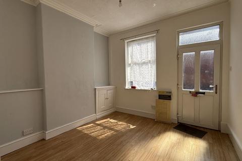 2 bedroom terraced house to rent, Lovatt Street, Stoke on Trent