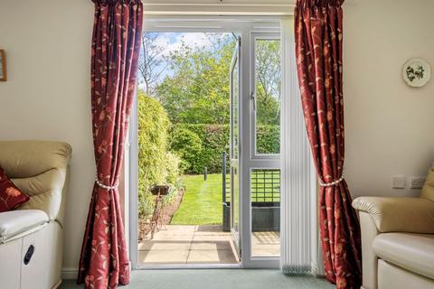 1 bedroom retirement property for sale, Calverley Court, Kingston Road, Epsom