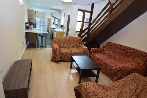 6 bedroom terraced house to rent, Seaford Street, Shelton, Stoke-On-Trent, ST4