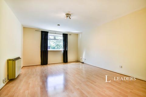 2 bedroom flat to rent, Constance Gardens, Salford, M5