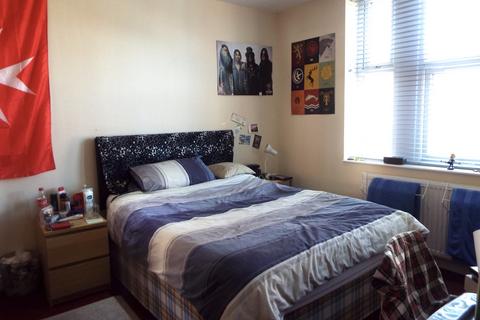 6 bedroom terraced house to rent, Cauldon Road, Shelton, Stoke-On-Trent, ST4