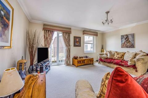 4 bedroom terraced house for sale, Marine Court, Southsea