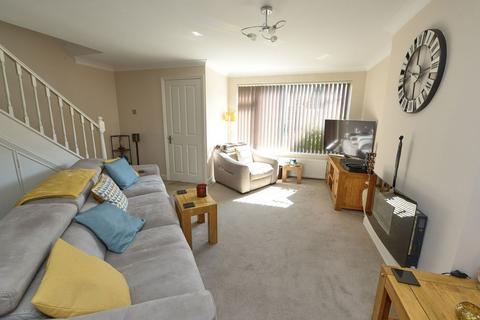 19 Rushden Way, Farnham, GU9 0QQ