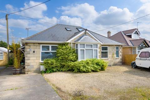 4 bedroom detached house for sale - Avonfield Avenue, Bradford on Avon BA15