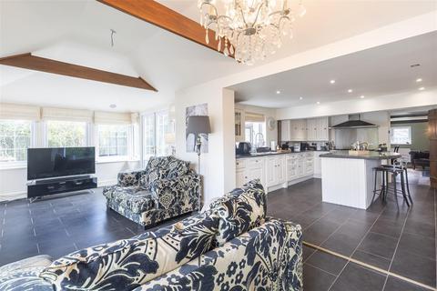 3 bedroom detached house for sale, Lower Bury Lane, Epping