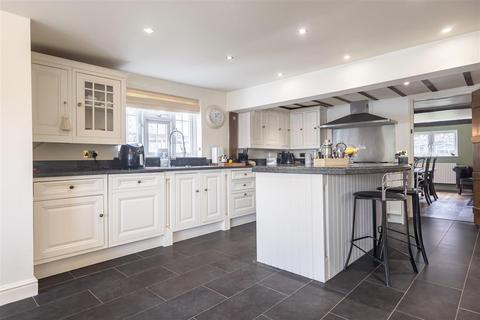 3 bedroom detached house for sale, Lower Bury Lane, Epping