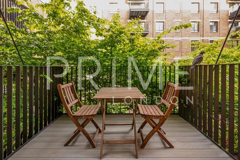 1 bedroom apartment for sale, Goodluck Hope Walk, London City Island, London