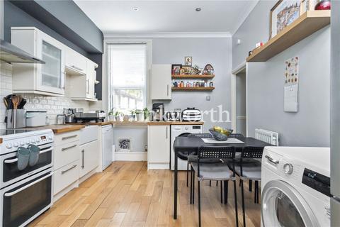 56 Devonshire Road, Palmers Green, London, N13 4QX