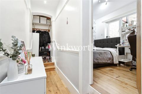 56 Devonshire Road, Palmers Green, London, N13 4QX