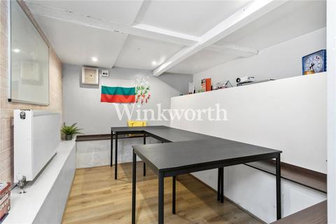 56 Devonshire Road, Palmers Green, London, N13 4QX
