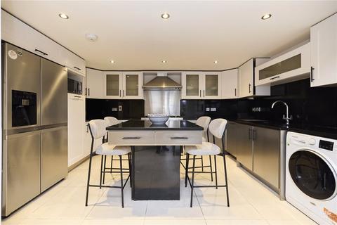 4 bedroom terraced house for sale, Ordnance Mews, London, NW8