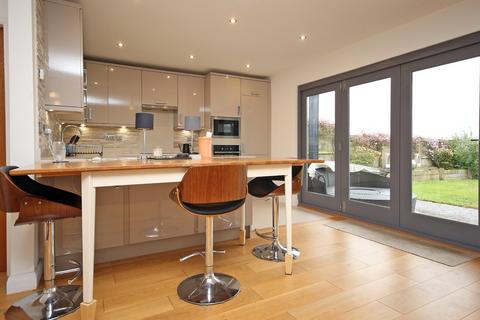 undefined, Ger Y Llan, Llandwrog, Gwynedd, LL54