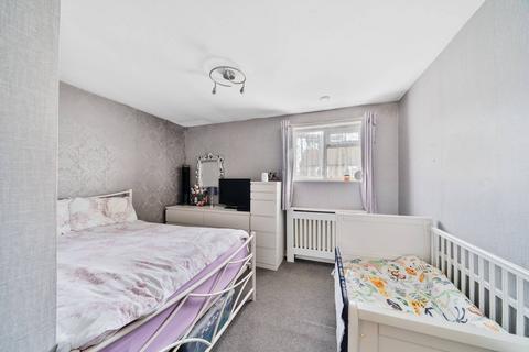 9 Libra Road, London, E13 0JE