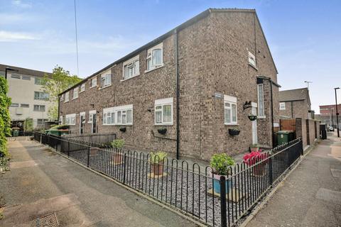 4 bedroom terraced house for sale, Libra Road, Plaistow, London, E13