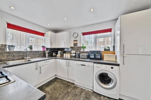 4 bedroom terraced house for sale, Libra Road, Plaistow, London, E13