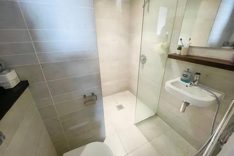 2 bedroom flat to rent, Brook Street, Liverpool, Merseyside, L3