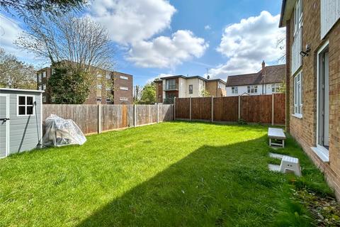 2 Mayfield Close, London, SE20 8EJ