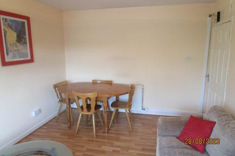 1 bedroom flat to rent, 9 Etive Gardens, ,