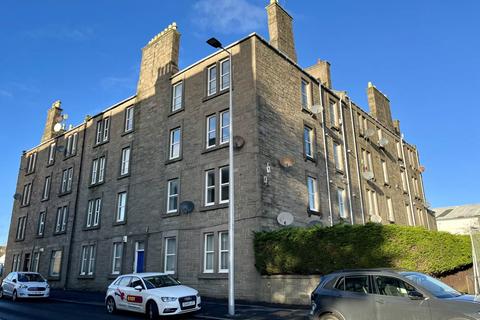 Studio to rent, 105 3/2 Clepington Road, ,