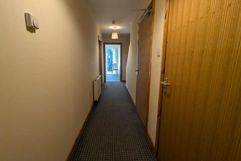 5 bedroom house to rent, 17 Friary Gardens, ,