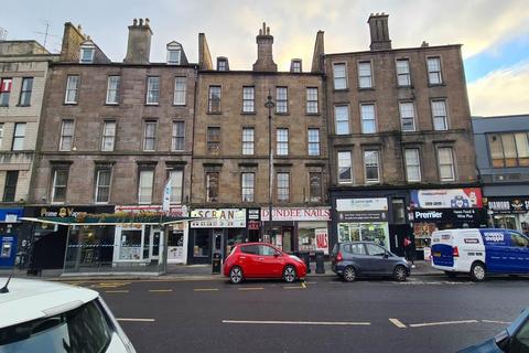 3 bedroom flat to rent, 86 4/0 (Flat 3) Nethergate, ,