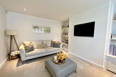 3 bedroom semi-detached house for sale, Rotherham Road, Handsworth, Sheffield, S13 9LJ