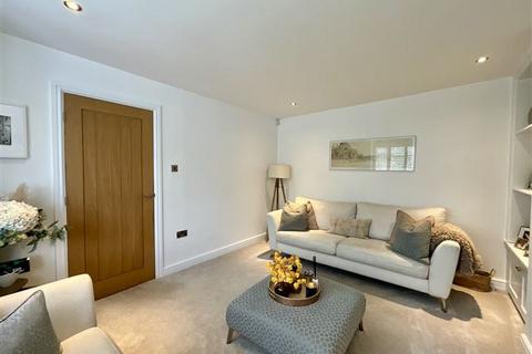 3 bedroom semi-detached house for sale, Rotherham Road, Handsworth, Sheffield, S13 9LJ