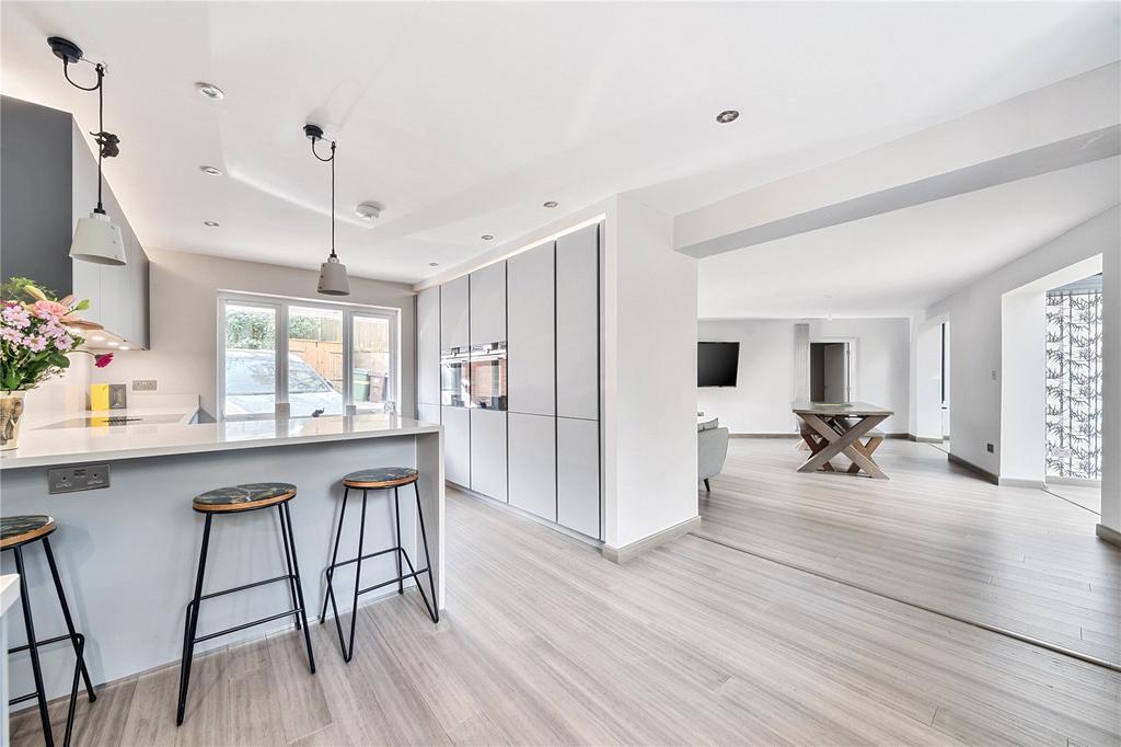 Kitchen/Dining
