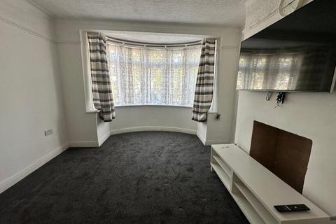 3 bedroom semi-detached house to rent, Leaver Gardens, Western Avenue, Greenford