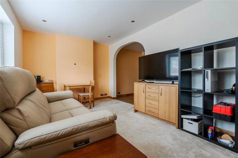 5 Bernard Close, Dunstable, LU5 4HL