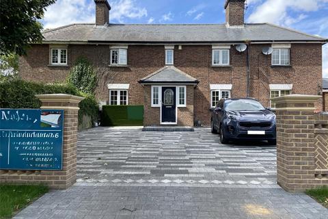Tavistock Place, Houghton Regis, Dunstable, Bedfordshire, LU5