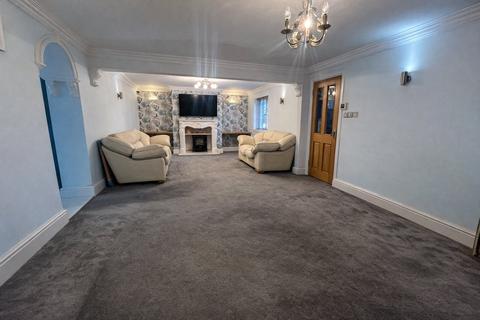 undefined, Tavistock Place, Houghton Regis, Dunstable, Bedfordshire, LU5