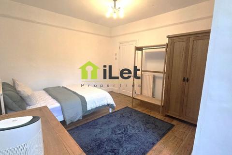 1 bedroom in a house share to rent, Northampton NN1