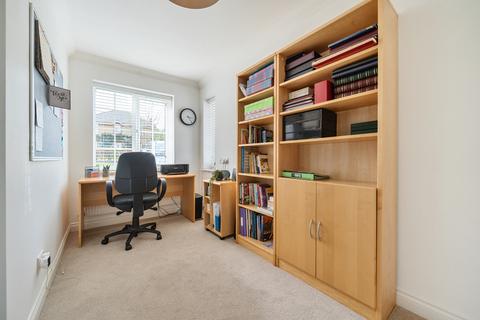 16 Strachey Close, Tidmarsh, Reading, RG8 8EP
