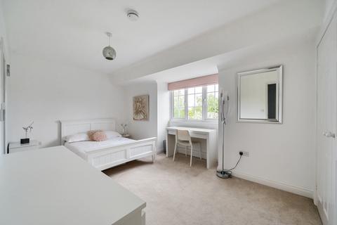 16 Strachey Close, Tidmarsh, Reading, RG8 8EP