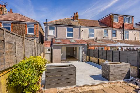 3 bedroom end of terrace house for sale, Stanley Avenue, Hampshire PO3