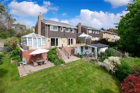 4 bedroom detached house for sale, Argyll Close, Shipley BD17