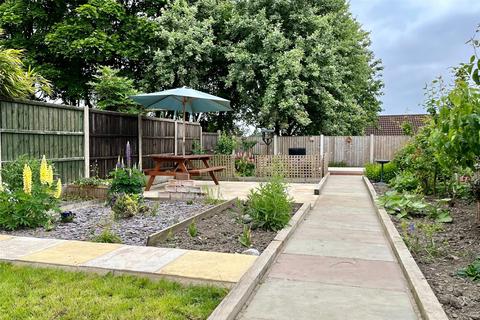 3 bedroom semi-detached house for sale, Old Road, Belper DE56