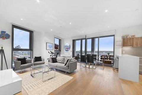 3 bedroom penthouse to rent, Foundry House, SW8