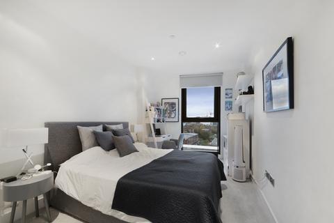 3 bedroom penthouse to rent, Foundry House, SW8