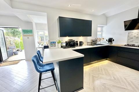 4 bedroom semi-detached house for sale, 132 Dalewood Road Beauchief Sheffield S8 0EF