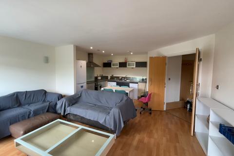 2 bedroom flat to rent - West One