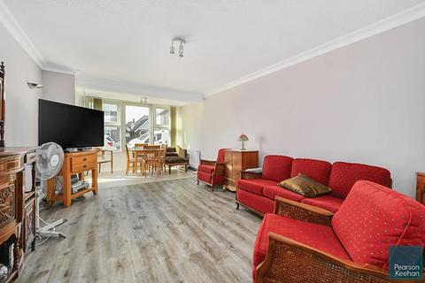 2 bedroom flat for sale, Kingsway, Hove