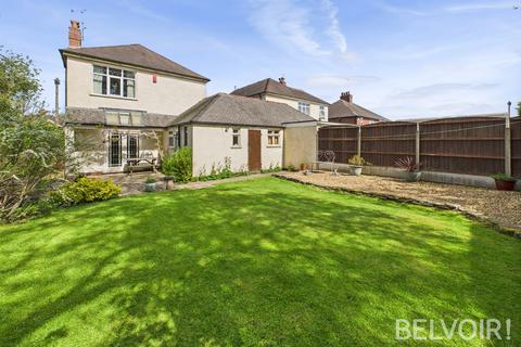 3 bedroom detached house for sale, Uttoxeter Road, Blythe Bridge, ST11